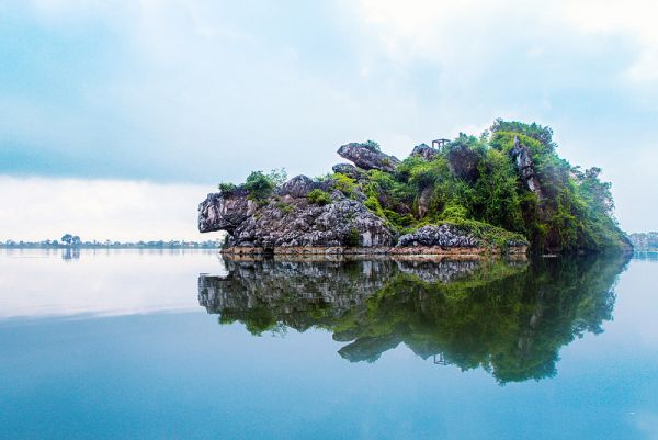 Khu du lịch Hồ Quan Sơn